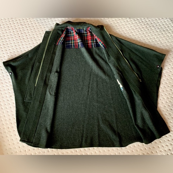 Vintage Wool HUCCLECOTE Ziller Loden Green Cape Made in England - Picture 10 of 16
